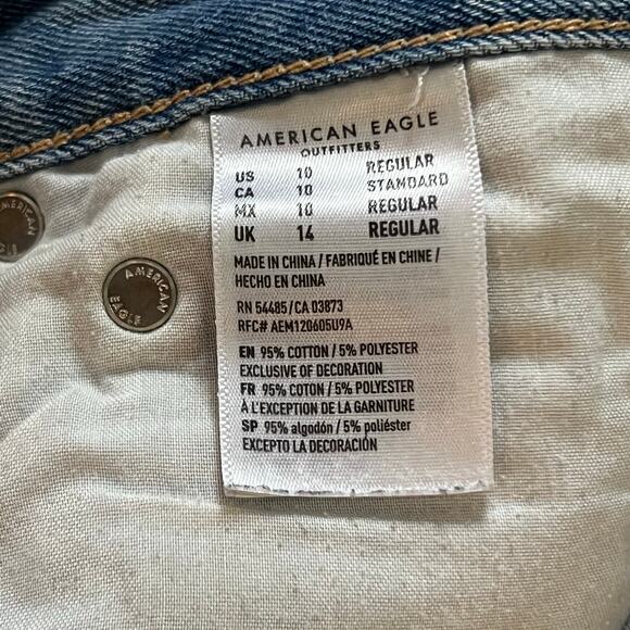 American Eagle Mom Jeans Women’s Size 10 Regular High Rise Light Wash Raw Hem - Picture 6 of 6